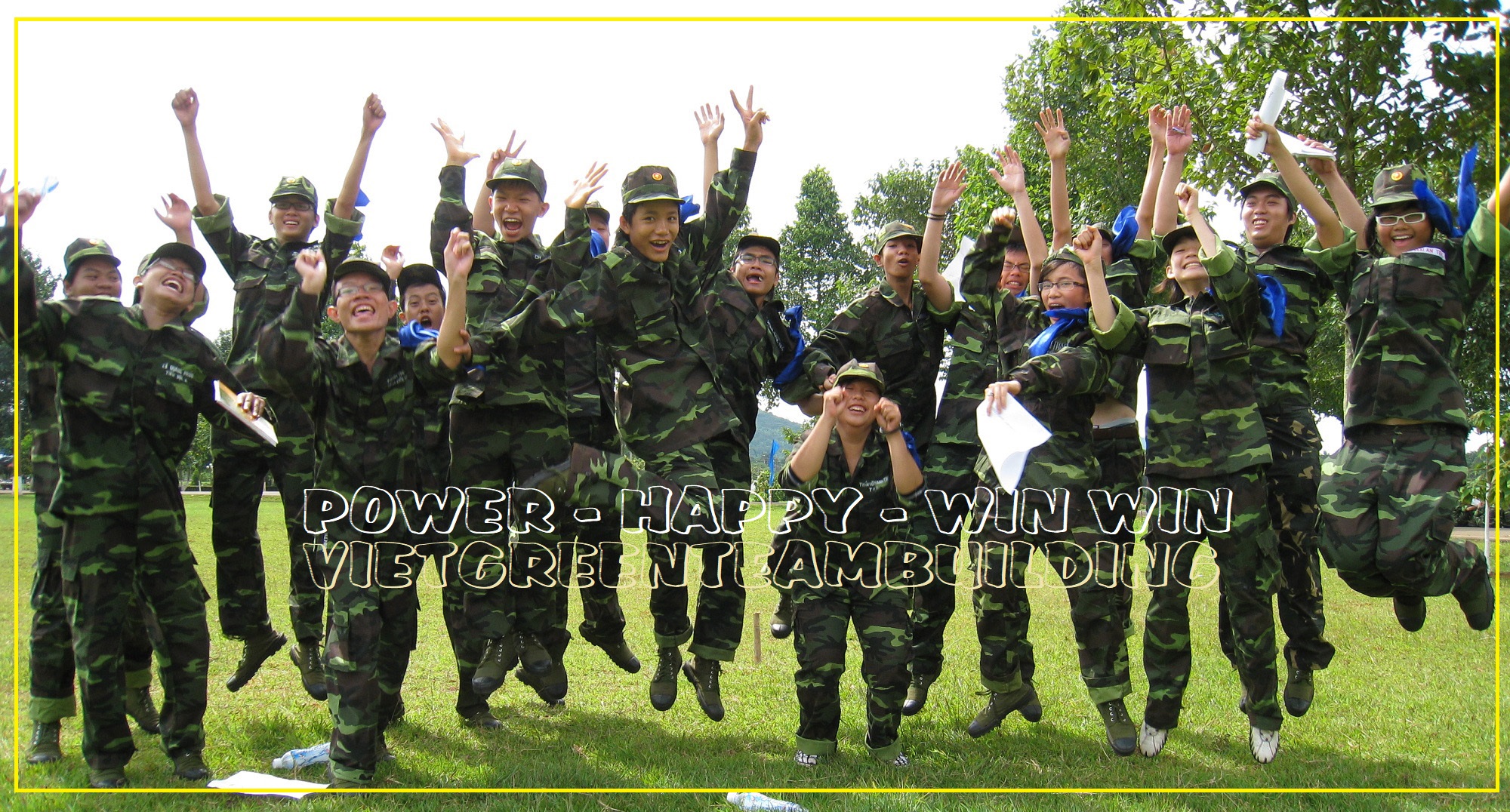 Du Lịch Xanh & Viet Green Team Building chuyên tổ chức các chương trình Teambulding nhập ngũ quân đội chuyên nghiệp, tổ chức  team building chiến binh thép, team building chiến trường khốc liệt, rèn luyện ý chí kiên cường.
